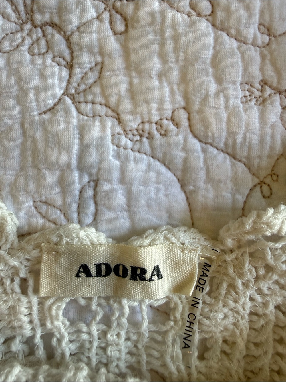 ADORA Cream Crochet V-Neck Tank - Picture 4 of 5